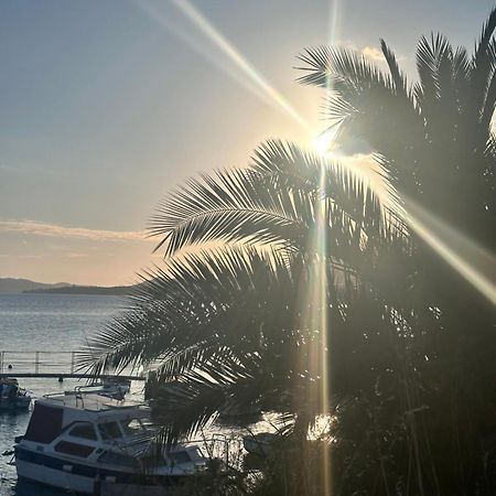 Vila Zrina - Apartmani Trogir Luaran gambar