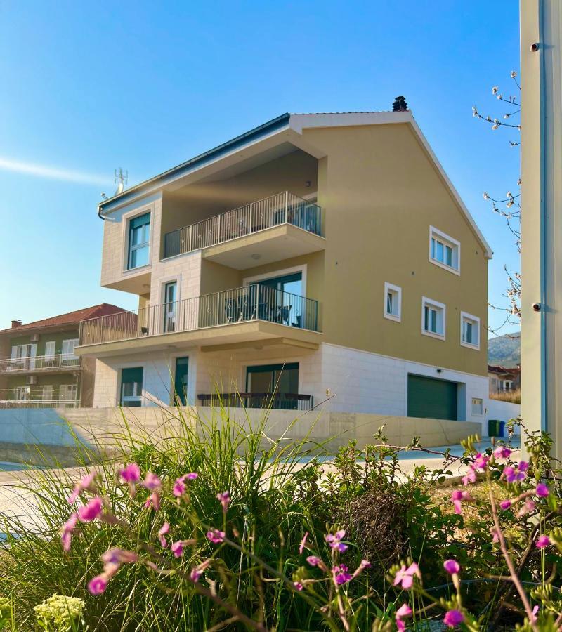Vila Zrina - Apartmani Trogir Luaran gambar
