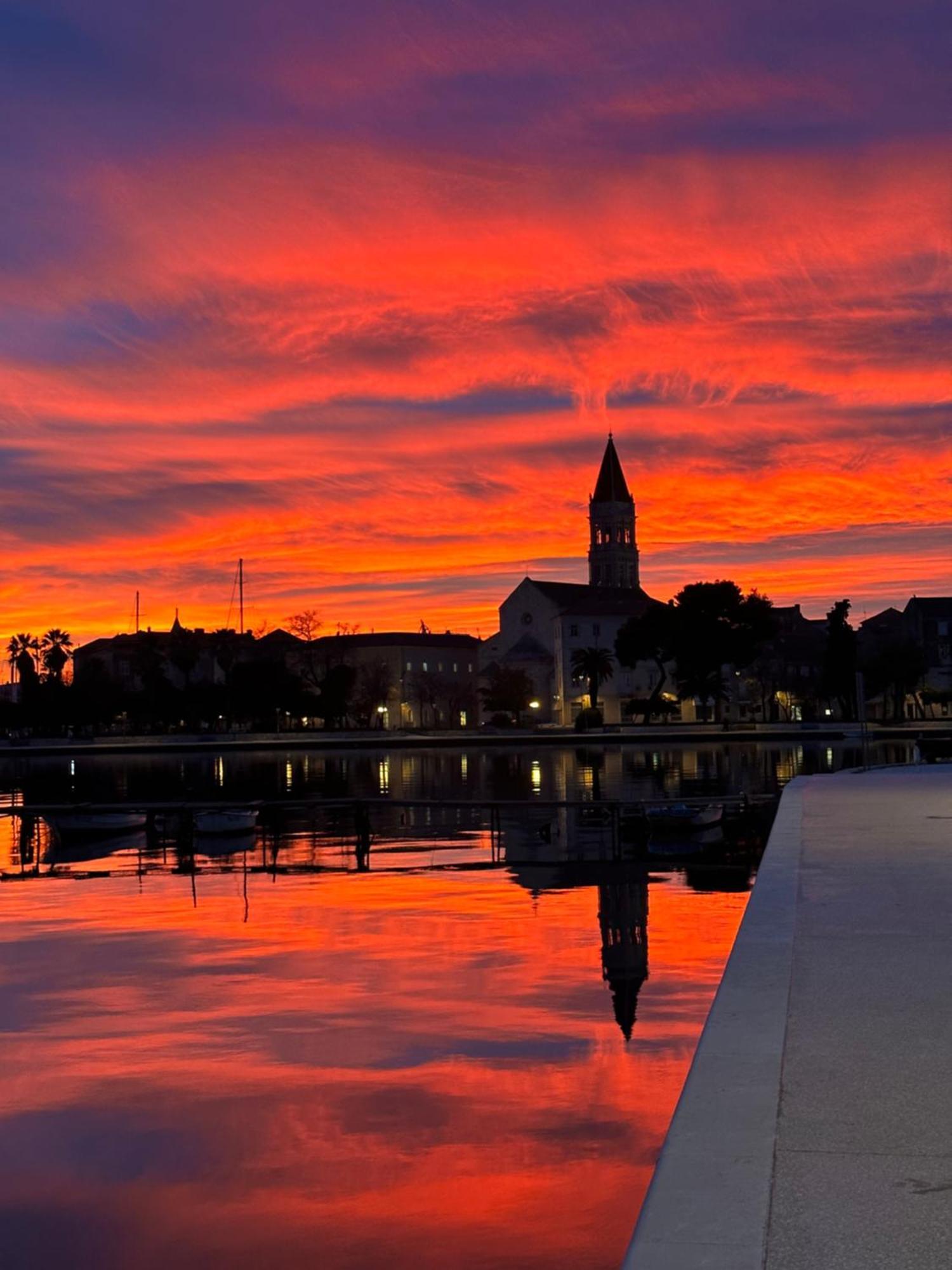Vila Zrina - Apartmani Trogir Luaran gambar
